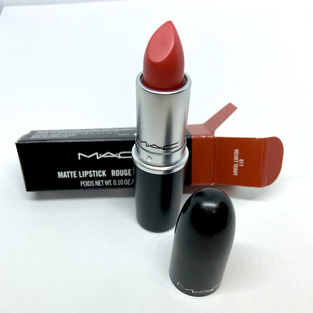 MAC Matte Lipstick Velvet Teddy